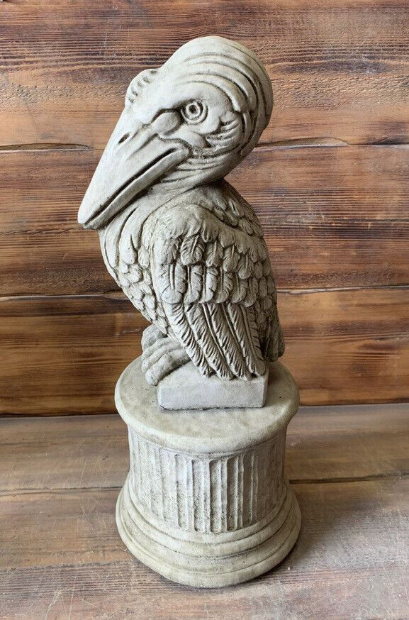 STONE GARDEN LARGE PELICAN BIRD ON PLINTH DETAILED GIFT ORNAMENT