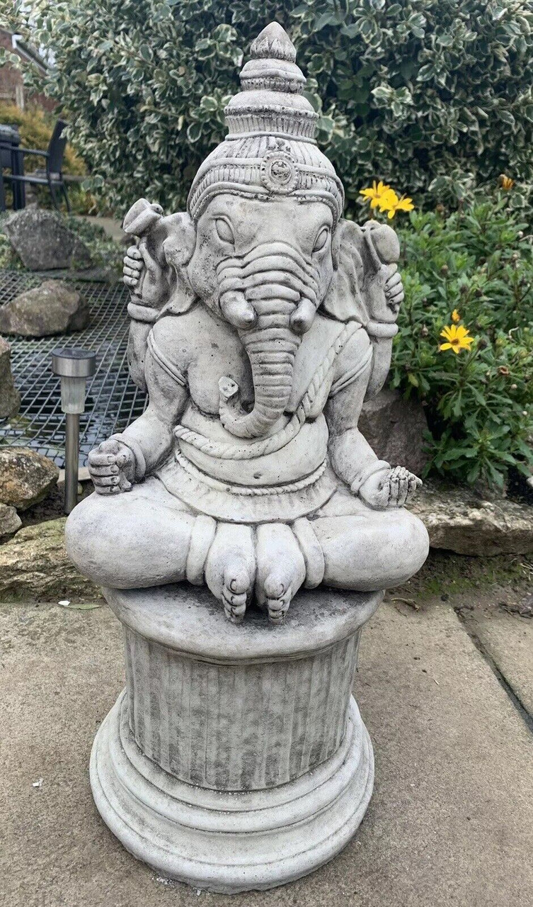 STONE GARDEN LARGE MEDITATING GANESH STATUE ON PLINTH PEDESTAL ELEPHANT ORNAMENT