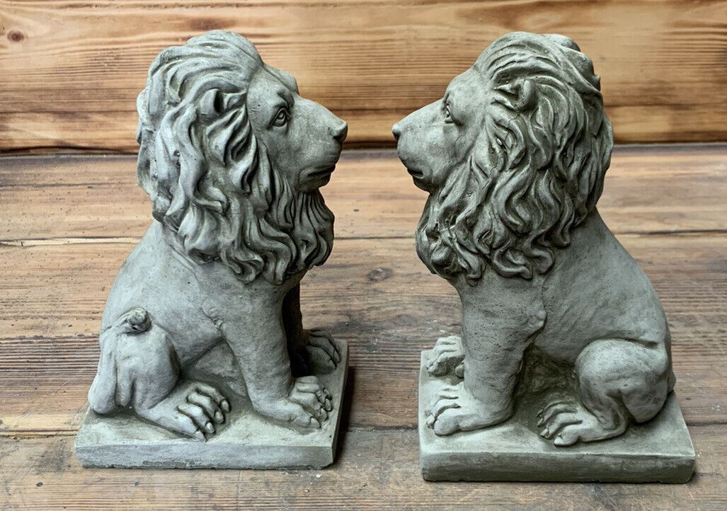 STONE GARDEN PAIR OF SMALL PROUD LION ORNAMENTS