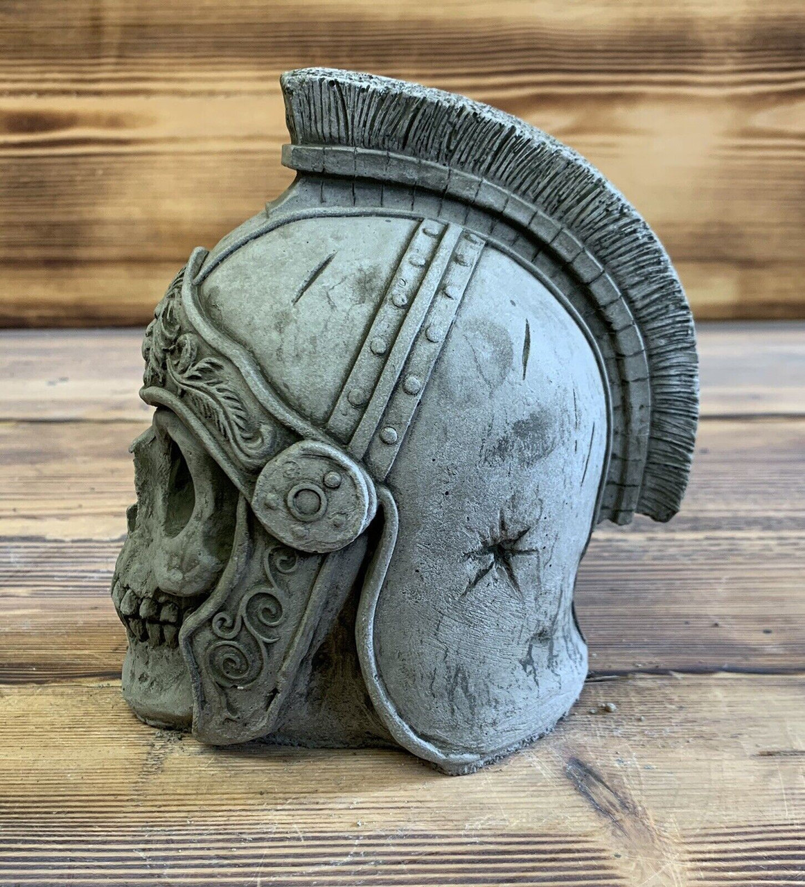 STONE GARDEN VIKING SKULL GOTHIC HUMAN HEAD ORNAMENT STATUE