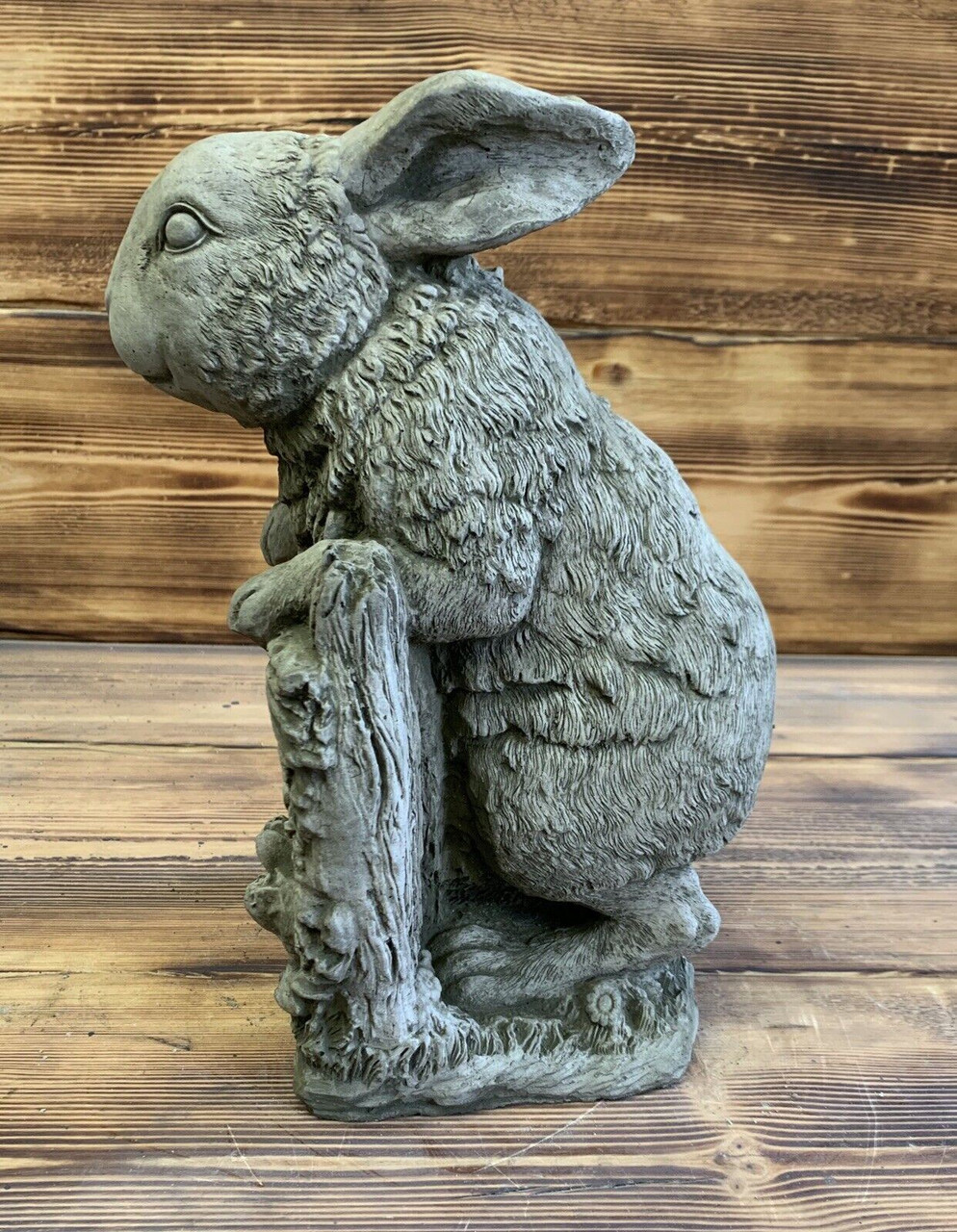 STONE GARDEN WELCOME RABBIT ON GATE STATUE ORNAMENT