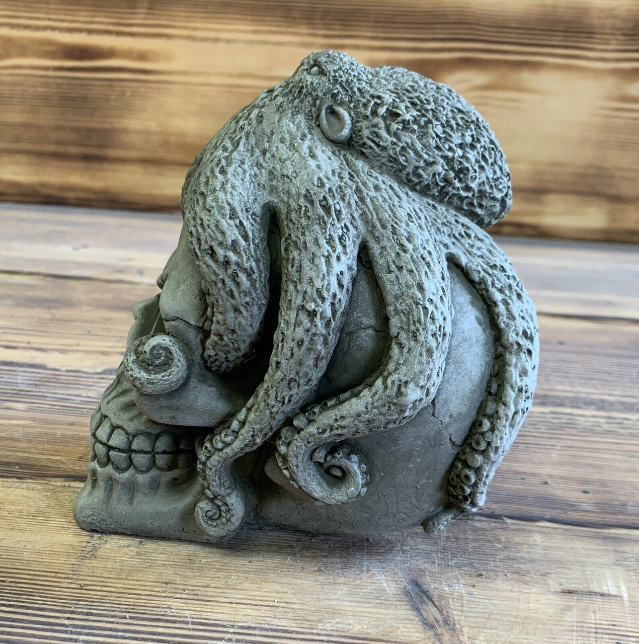 STONE GARDEN OCTOPUS SKULL GOTHIC HUMAN HEAD ORNAMENT STATUE