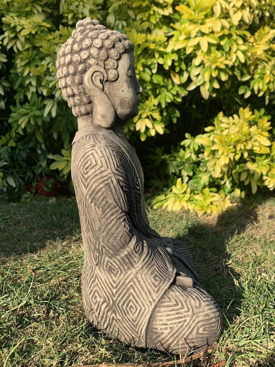 STONE GARDEN LARGE MAZE ROBE BUDDHA NATURAL GIFT  CONCRETE ORNAMENT