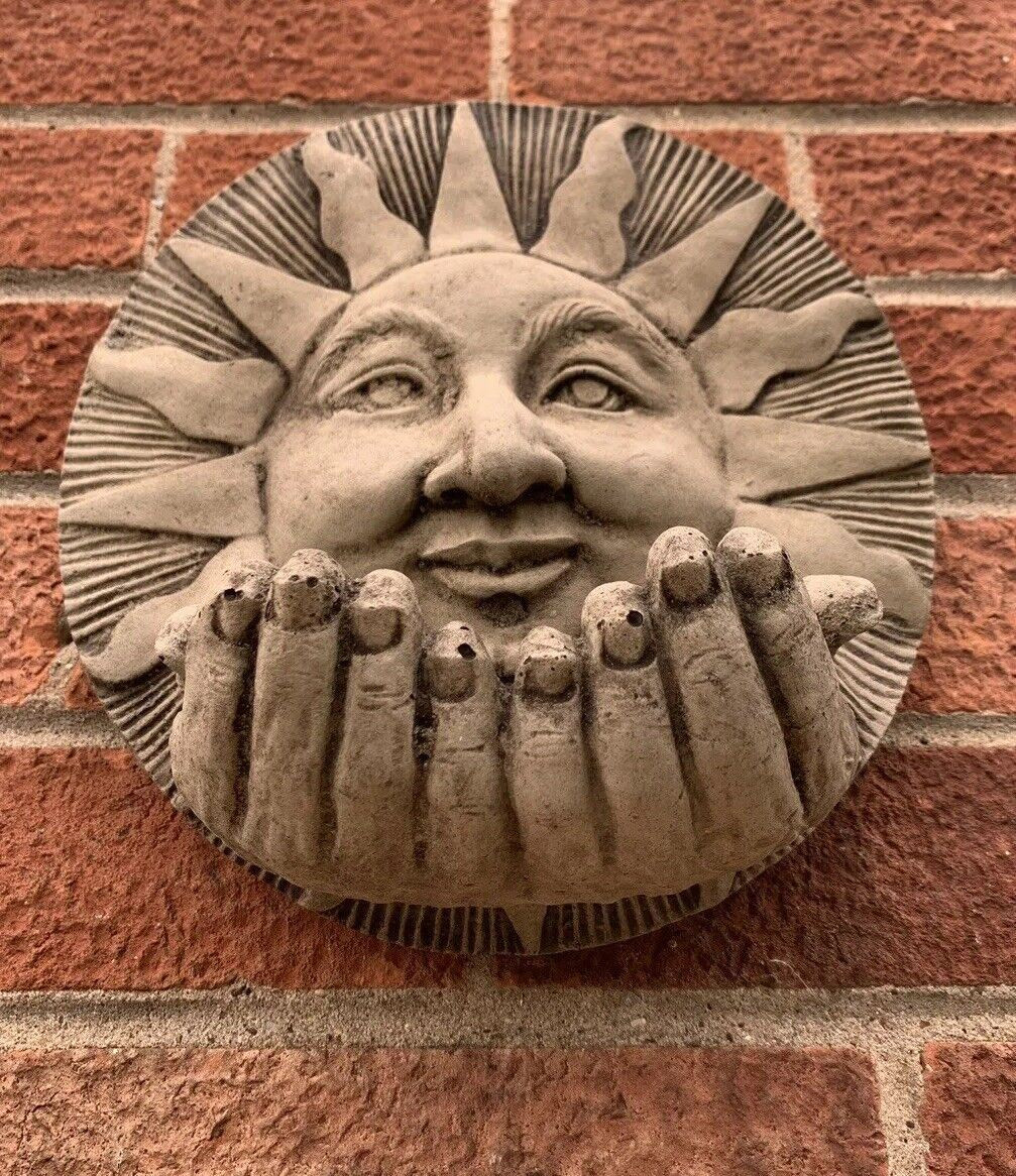 STONE GARDEN SUN WITH HANDS BIRD FEEDER WALL HANGING  PLAQUE ORNAMENT