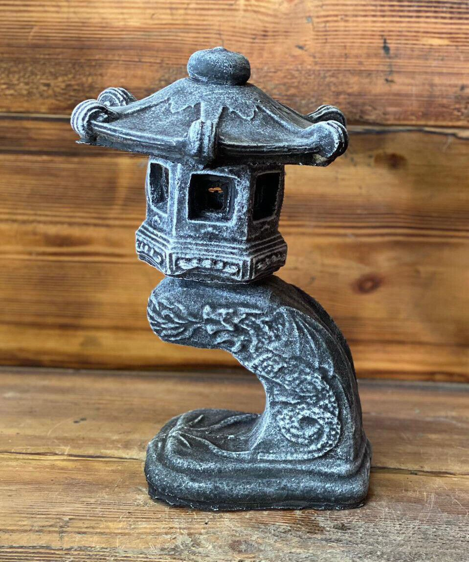 STONE GARDEN DETAILED SMALL JAPANESE PAGODA HAND CAST  STONE ORNAMENT GIFT