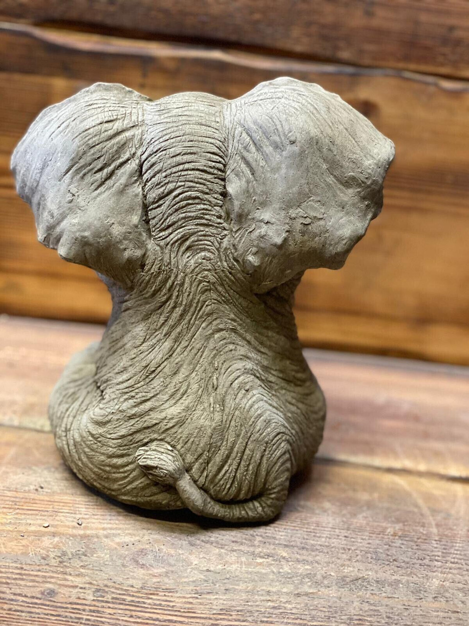 STONE GARDEN CUTE SHY SITTING BABY ELEPHANT GIFT  STATUE ORNAMENT