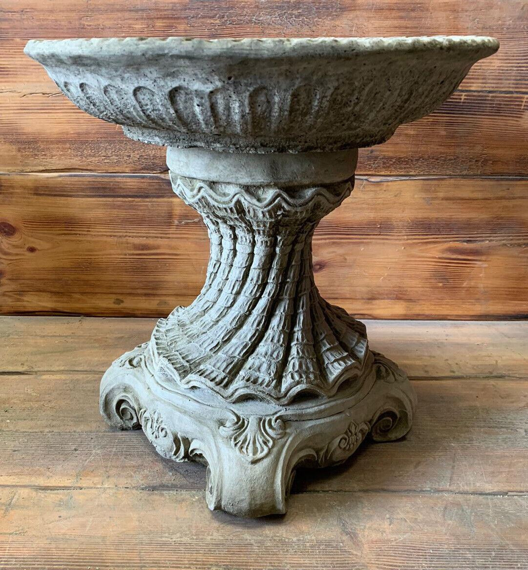 STONE GARDEN LARGE  ART DECO STYLE LEAF VINE DETAILED BIRD BATH  STATUE ORNAMENT