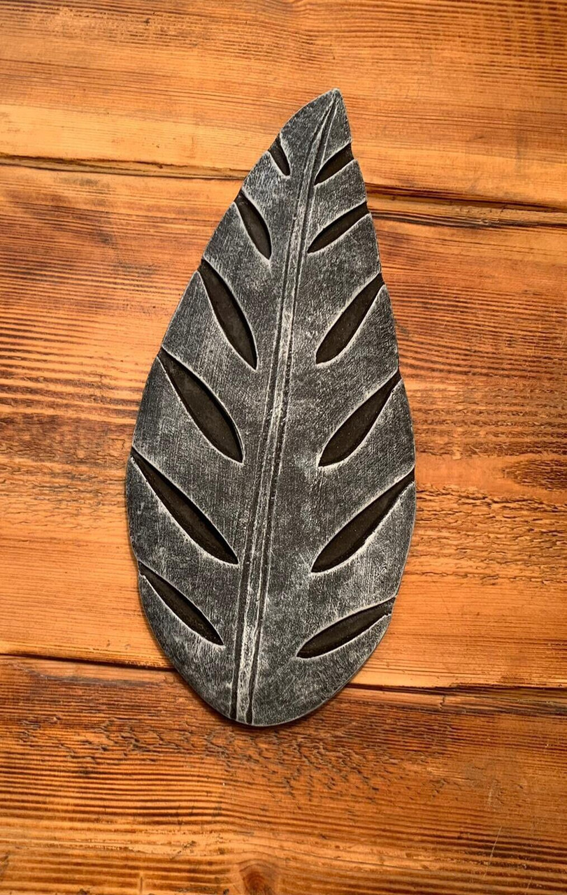 STONE GARDEN DETAILED LEAF PLAQUE HANGING CONCRETE  GIFT ORNAMENT