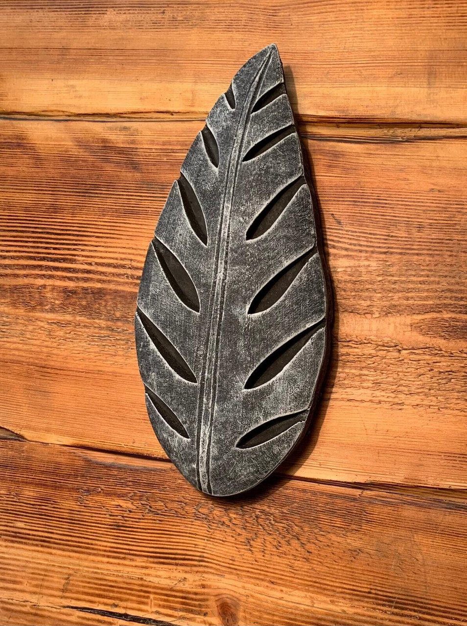 STONE GARDEN DETAILED LEAF PLAQUE HANGING CONCRETE  GIFT ORNAMENT