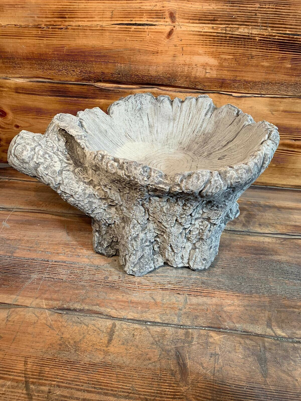 STONE GARDEN TREE TRUNK LOG STYLE LEAF DETAILED BIRD BATH  STATUE ORNAMENT