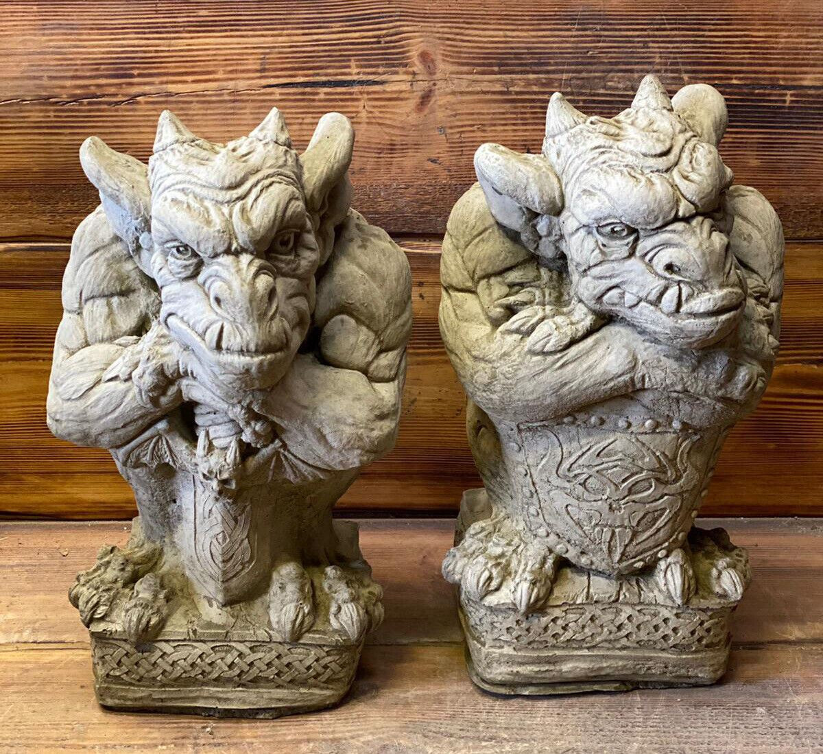 STONE GARDEN LARGE PAIR OF GARGOYLE GREMLIN PILLAR CAP  STATUE ORNAMENTS