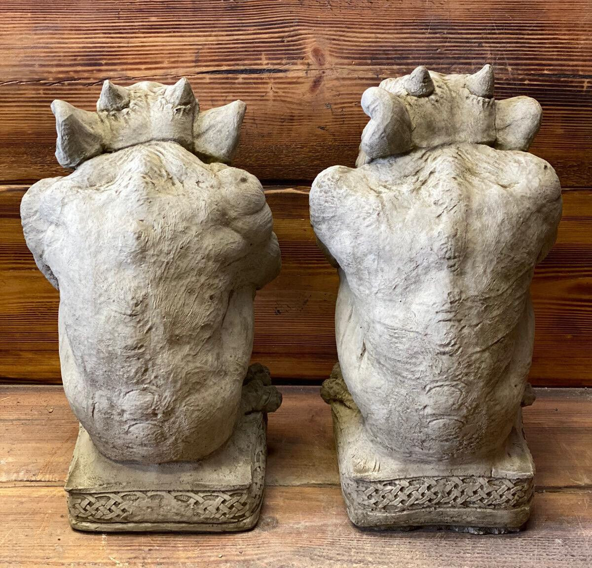 STONE GARDEN LARGE PAIR OF GARGOYLE GREMLIN PILLAR CAP  STATUE ORNAMENTS