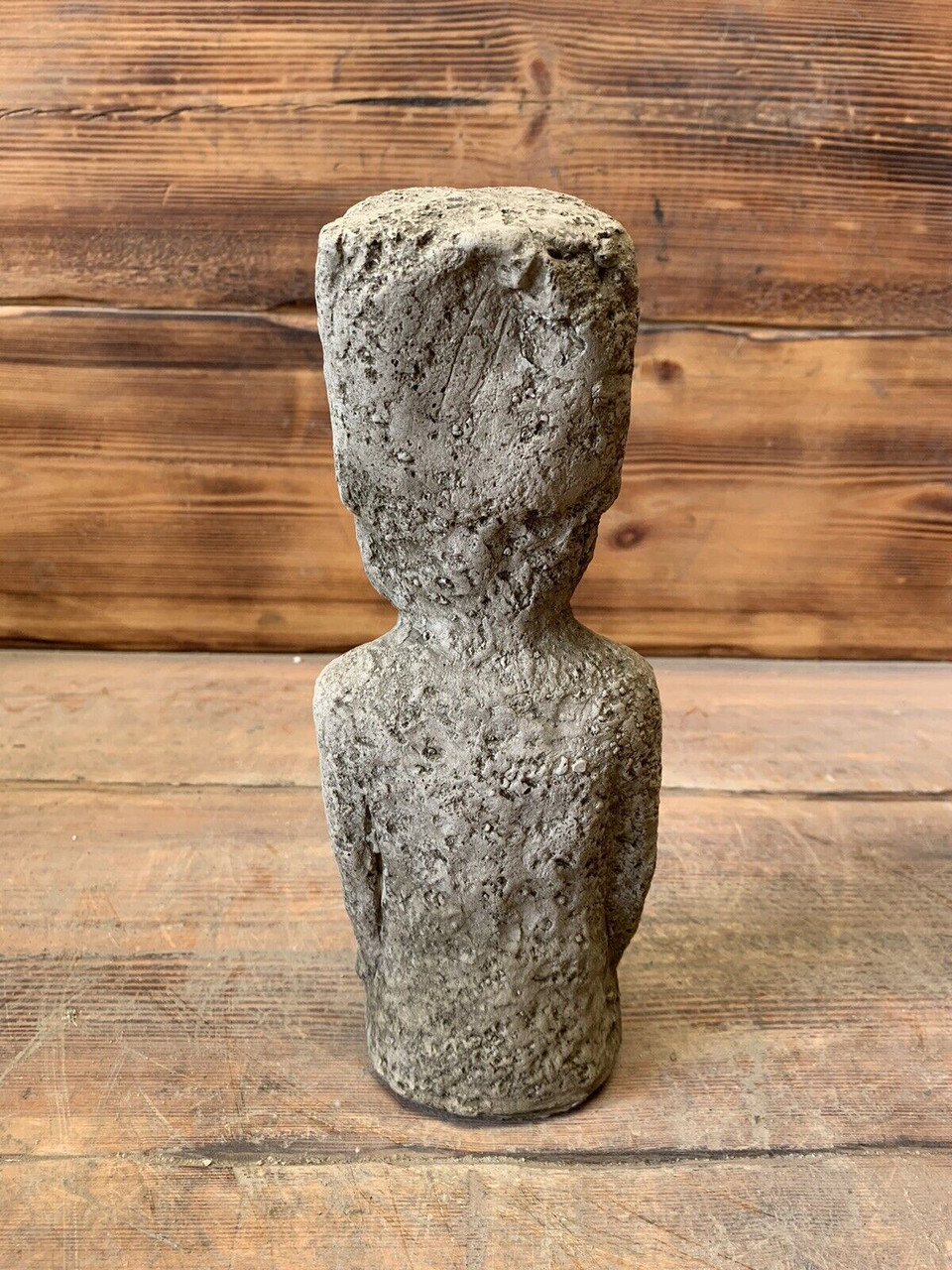 STONE GARDEN  EASTER ISLAND HEAD / MOAI / TIKI CONCRETE ORNAMENT