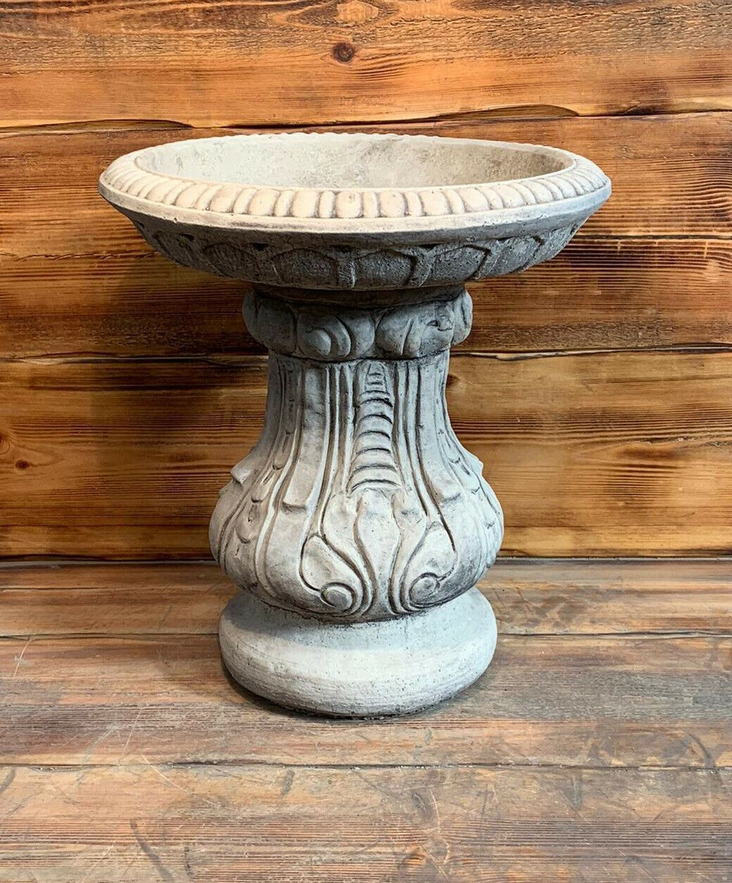 STONE GARDEN ART DECO STYLE DETAILED BIRD  BATH STATUE ORNAMENT