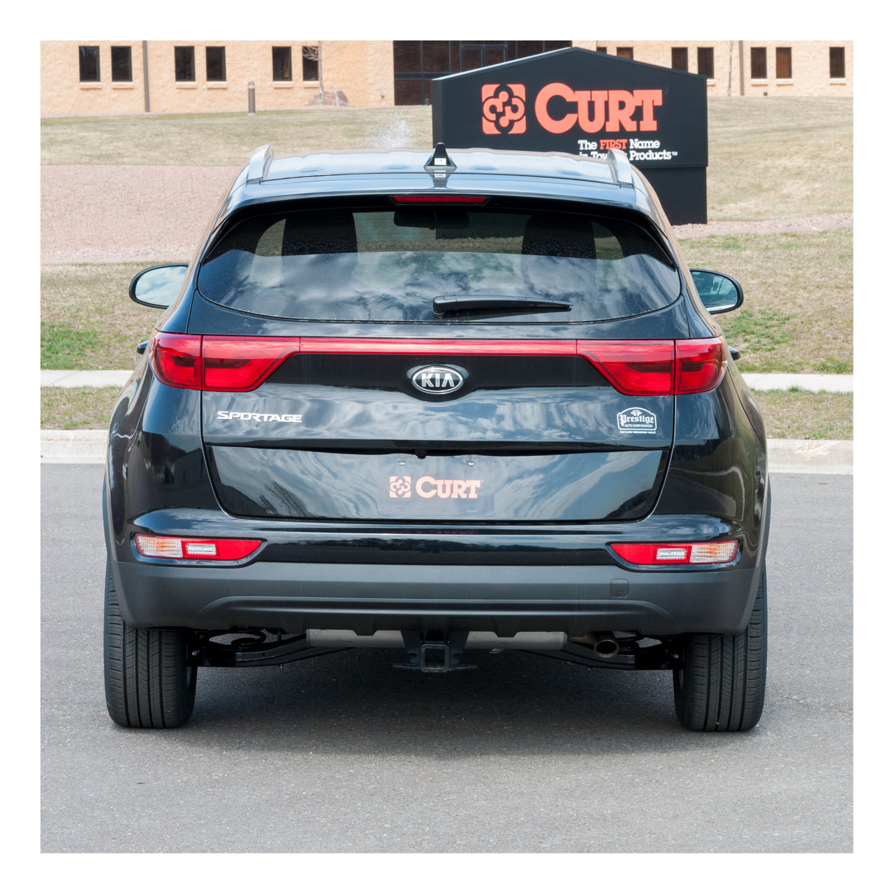 17 - 22 KIA Sportage 2in. CURT Trailer Hitch + Ball Mount + Cover + Lock Kit HWA1636
