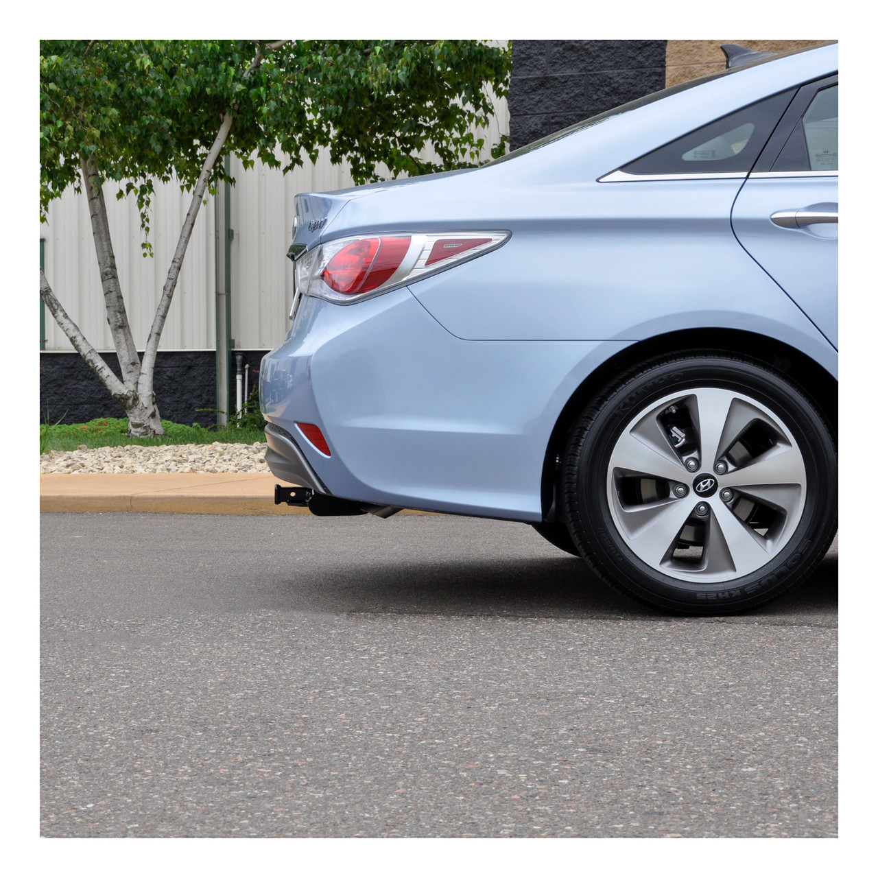 2011 - 2014 Hyundai Sonata Hybrid Only Curt 1-1/4", Class 1 Trailer Tow Hitch + 4-flat Wiring Kit 11025