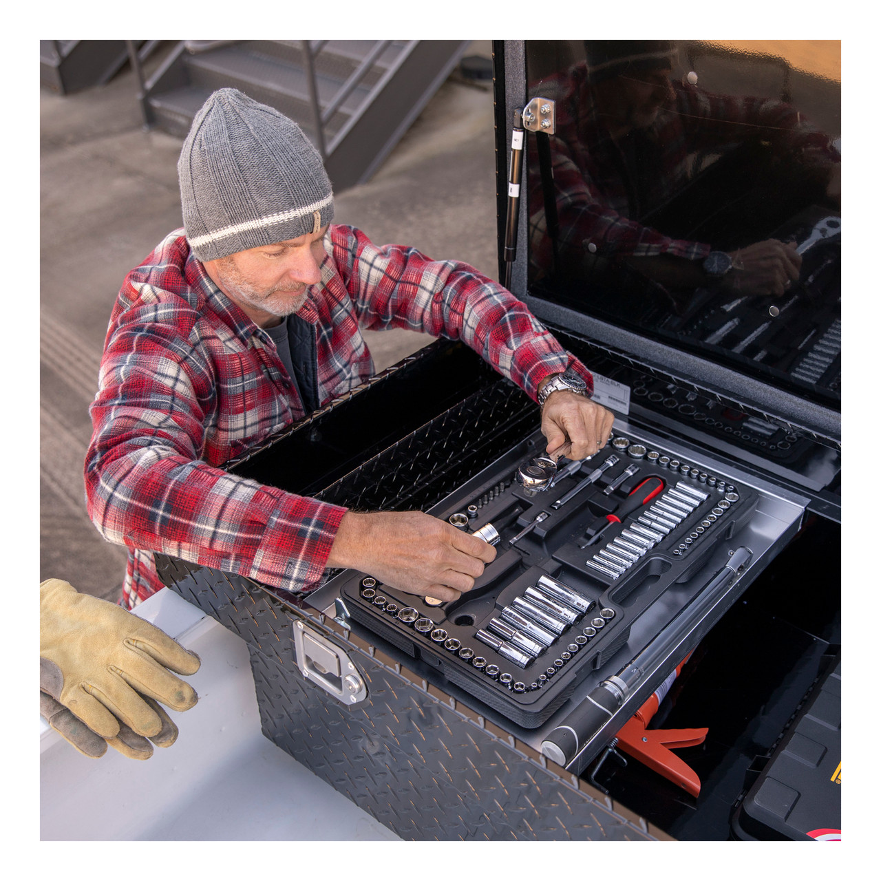 UWS Gloss Black Aluminum 72" Deep Extra-Wide Crossover Truck Tool Box TBSD-72-LBTA-B