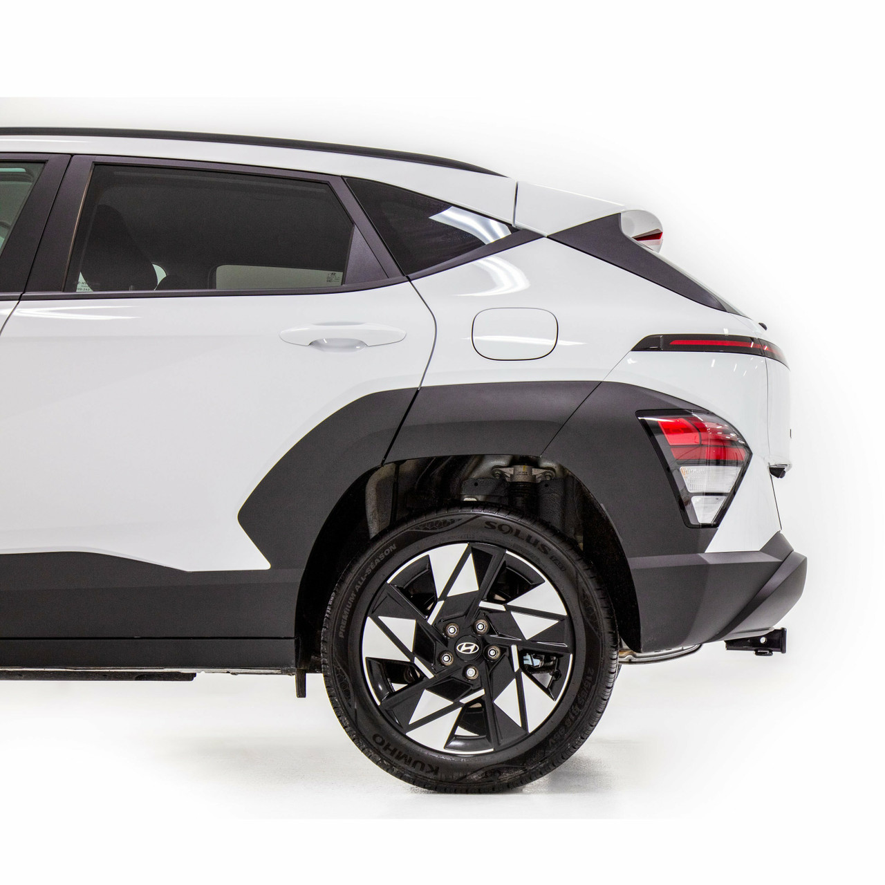 2024-2025 Hyundai Kona Excluding N Line or EV CURT Class 3 Trailer Hitch, 2" Receiver + 2" Ball + 1-7/8" Ball Kit