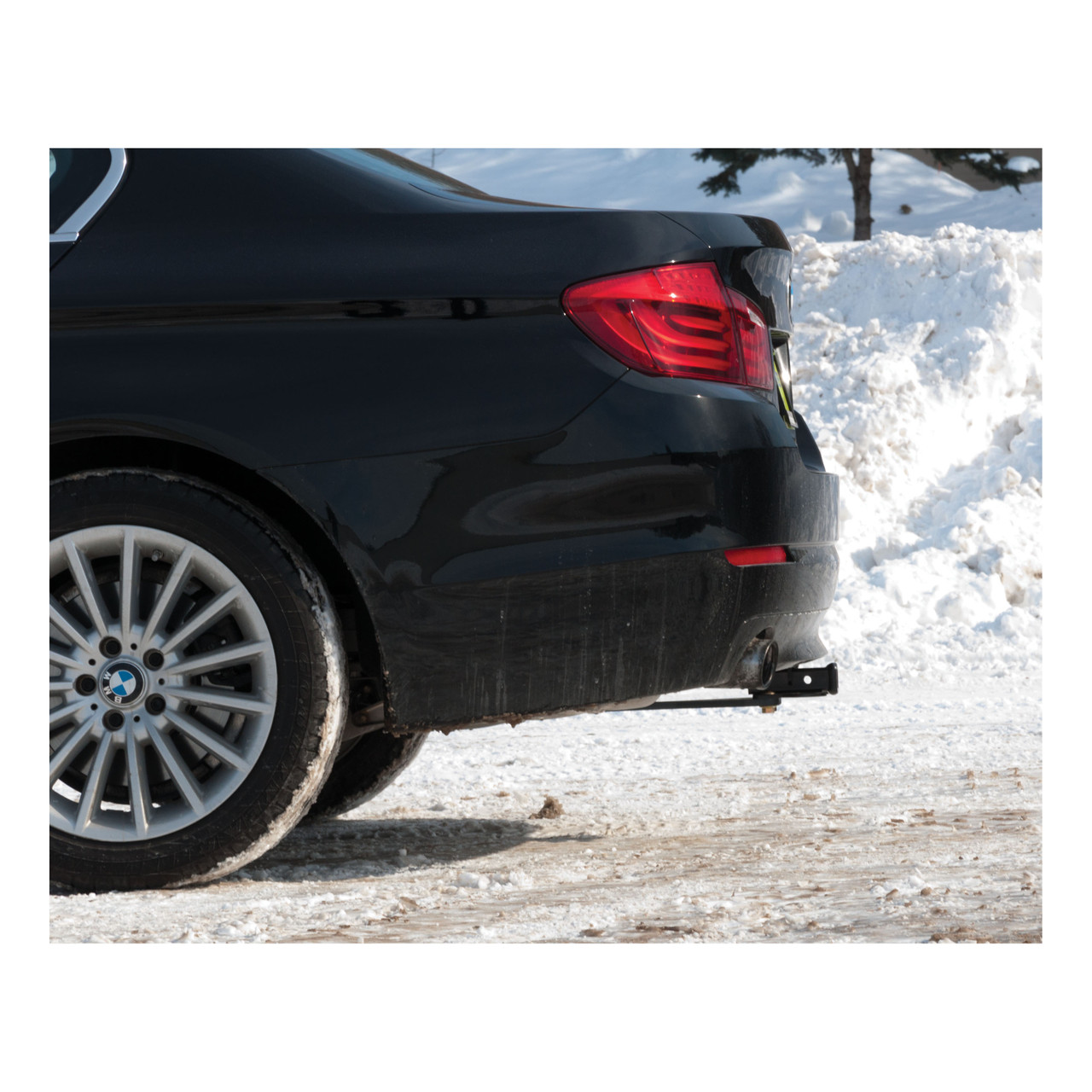 CURT 11-14 BMW 550i xDrive Class 1, 1.25" Trailer Hitch w/ 4-flat Wiring Kit