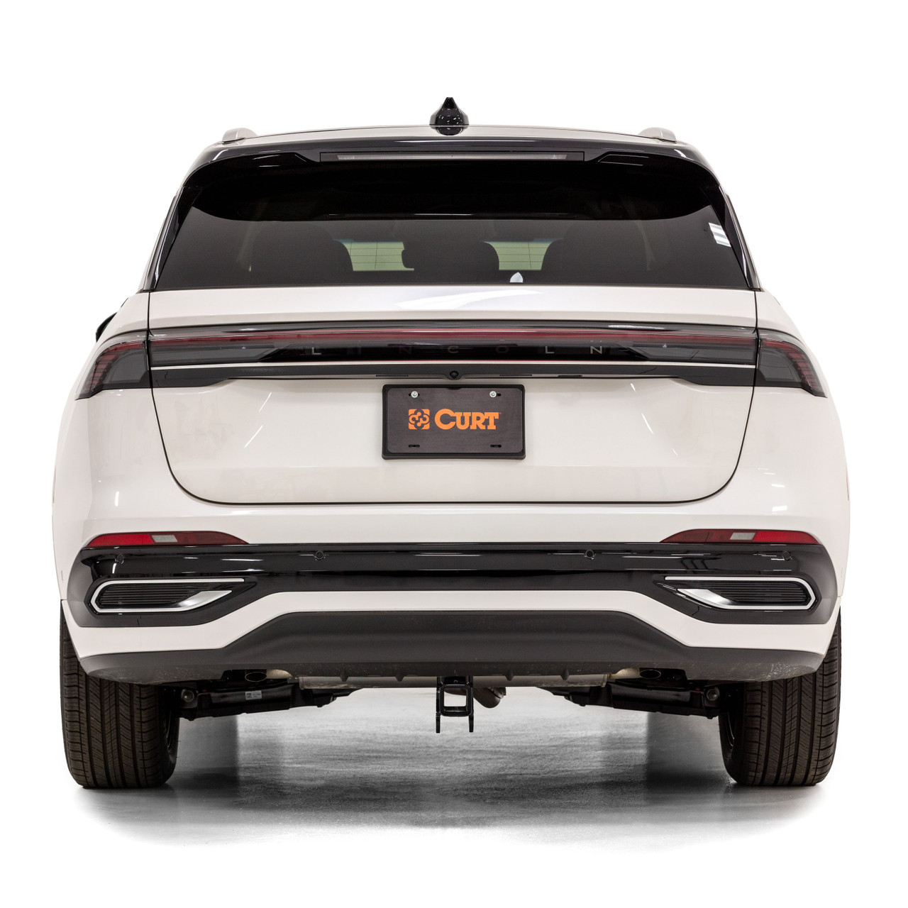 2024 - 2026 Lincoln Nautilus Curt 2" Class 3 Trailer Tow Hitch + 5-Flat Wiring Kit Tow Boat/Utility Trailer with Surge Brakes 13613