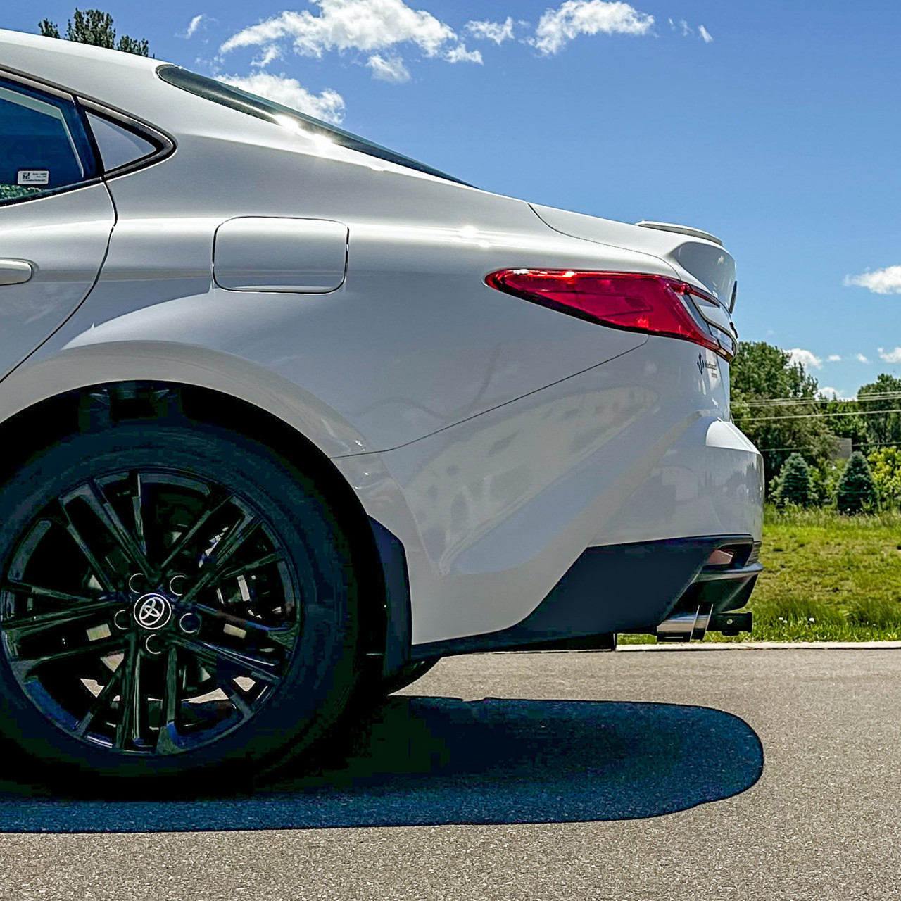 2025 - 2026 Toyota Camry Curt 1-1/4" Class 1 Trailer Tow Hitch + 5-Flat Wiring Kit Tow Boat/Utility Trailer with Surge Brakes 11683