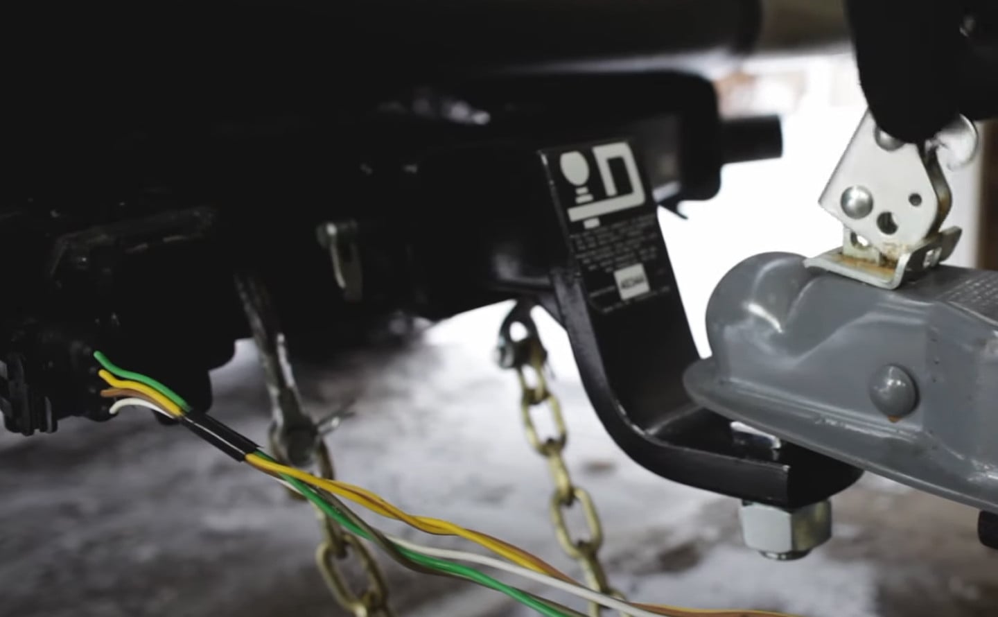 5 Common Mistakes to Avoid When Installing a Trailer Hitch