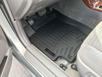 WeatherTech FloorLinerTM DigitalFit; Black; Front 440511