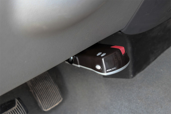 Hopkins 47294 Proportional Trailer Brake Controller – Digital Display, Adjustable Gain, 5 Sensitivity Settings