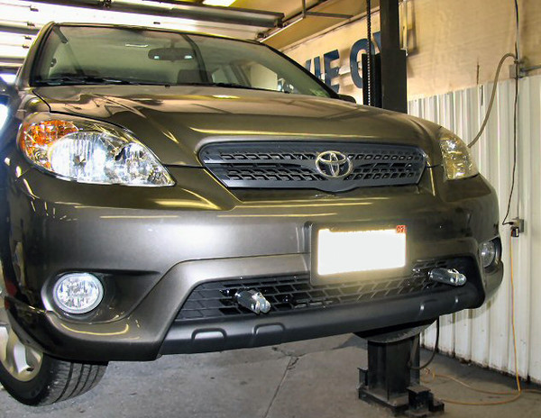 BlueOx Tow Bar Base Plate, Front Mount, RV Flat Towing for Select,TOYOTA MATRIX