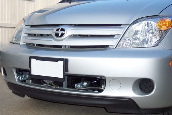 BlueOx Tow Bar Base Plate, Front Mount, RV Flat Towing for Select,TOYOTA SCION XA