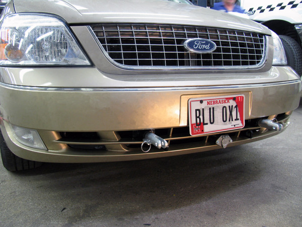 BlueOx Tow Bar Base Plate, Front Mount, RV Flat Towing for Select, FORD FREESTAR LITD E13