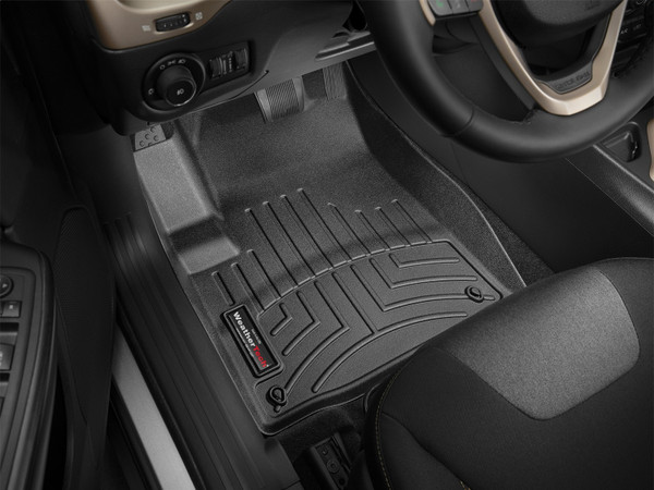 WeatherTech FloorLinerTM DigitalFit; Black; Front 445661