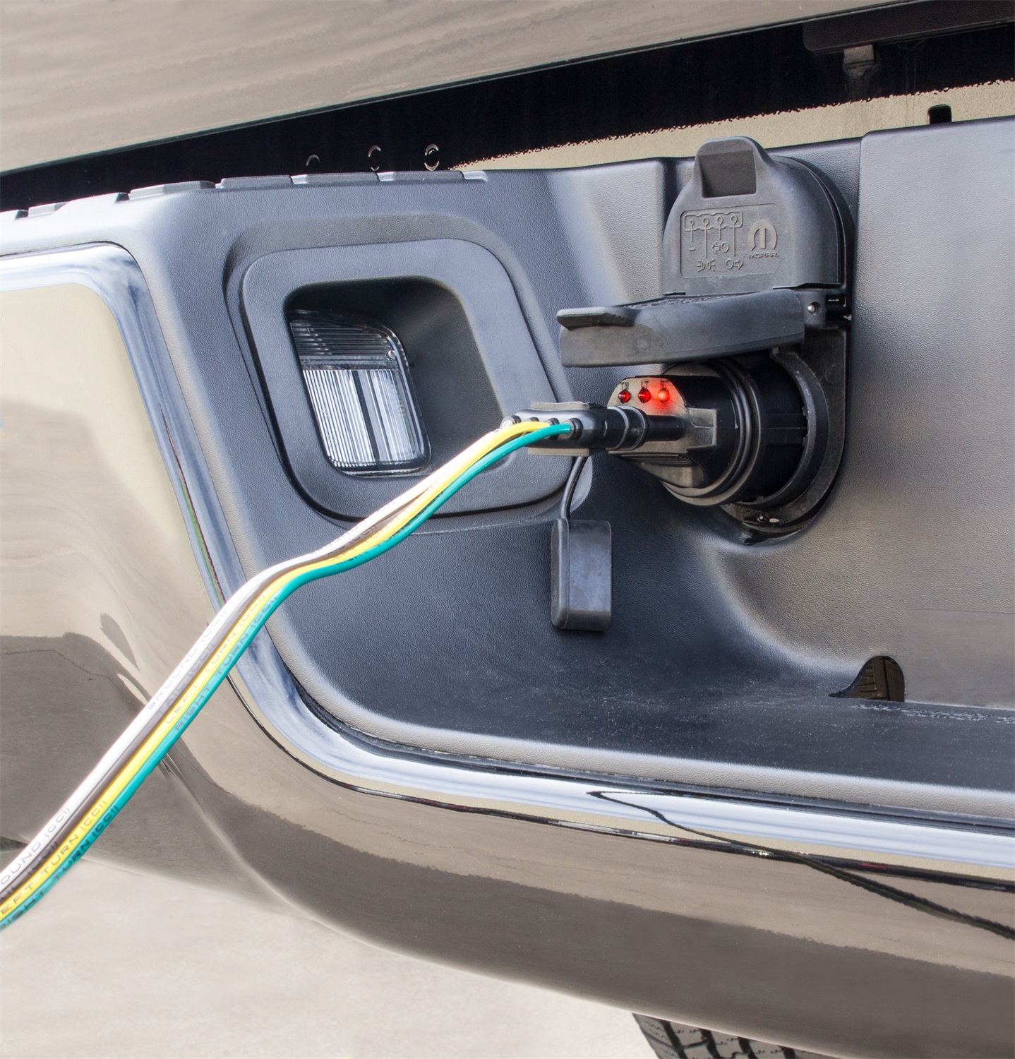 Hopkins LED Test 7-Blade To 4-Flat Adapter 47345 thumbnail 1