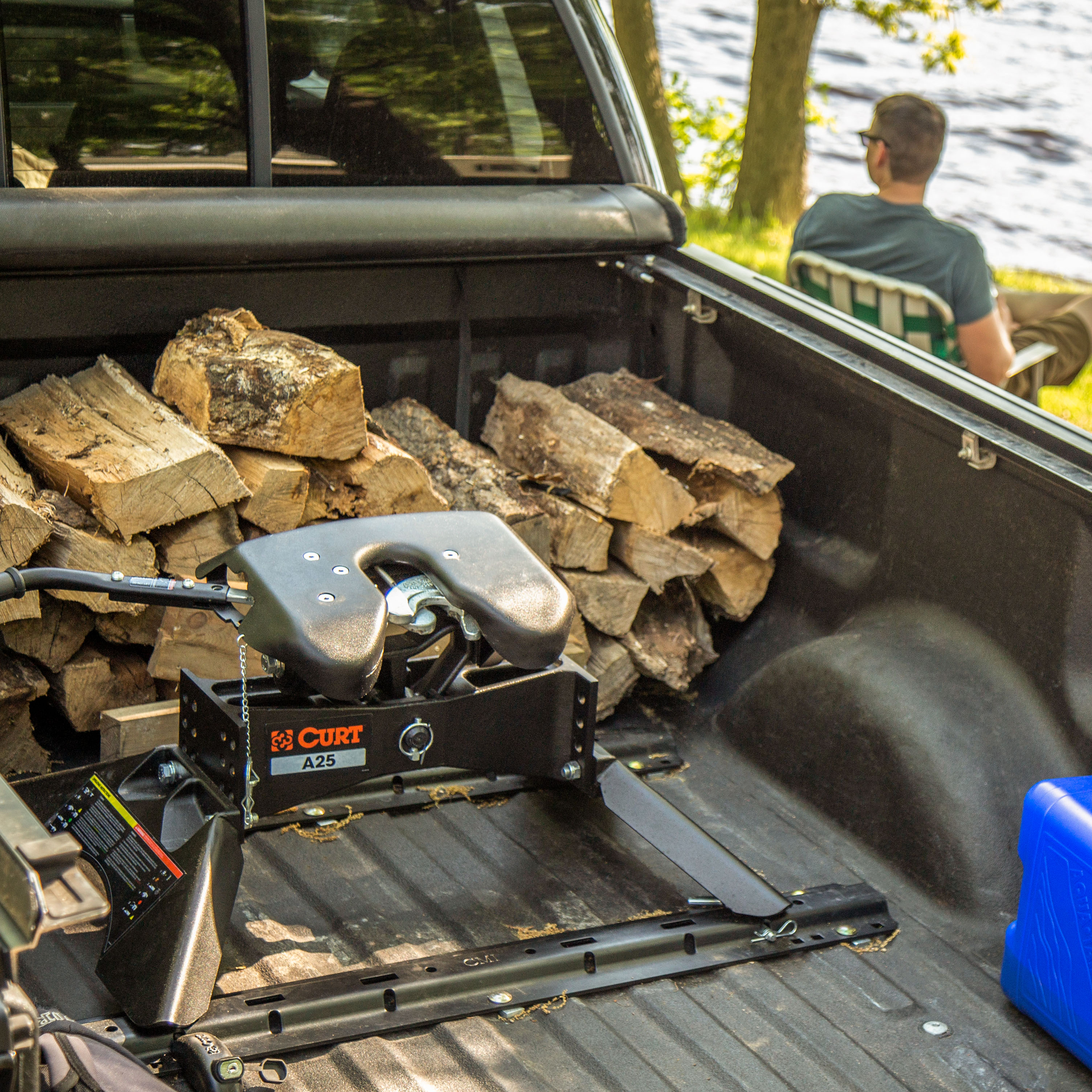 CURT 16200 Industry-Standard 5th Wheel Hitch Rails and Brackets, Carbide Black, 25,000 Pounds thumbnail 3