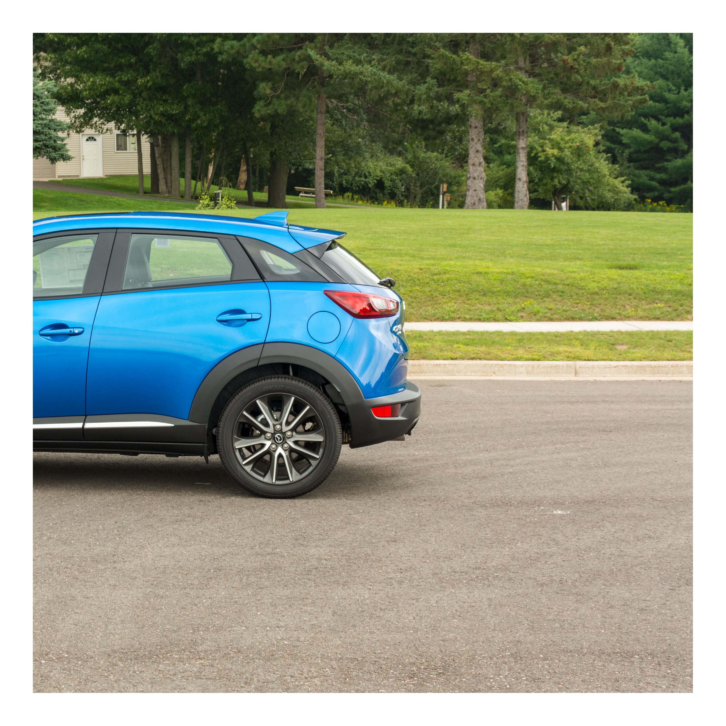 CURT 114183 Class 1 Trailer Hitch with Ball Mount, 1-1/4-In Receiver, Fits Select Mazda CX-3 thumbnail 8