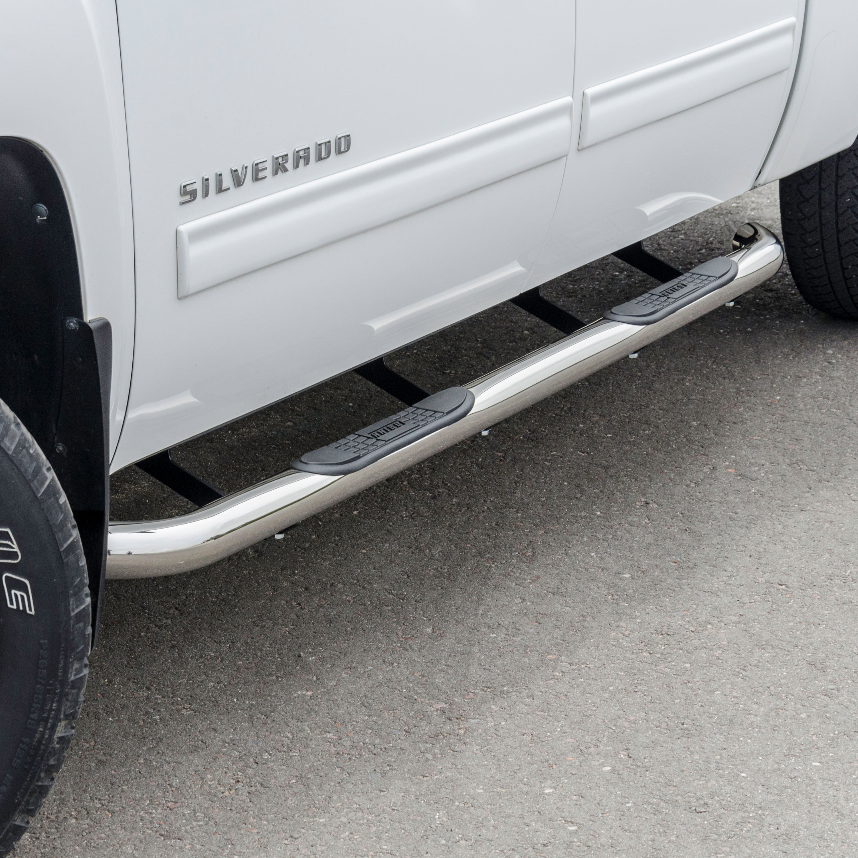 ARIES 204013-2 3-Inch Round Polished Stainless Steel Nerf Bars, No-Drill, Fits Select Chevrolet Silverado, GMC Sierra 1500, 2500, 3500 HD thumbnail 8