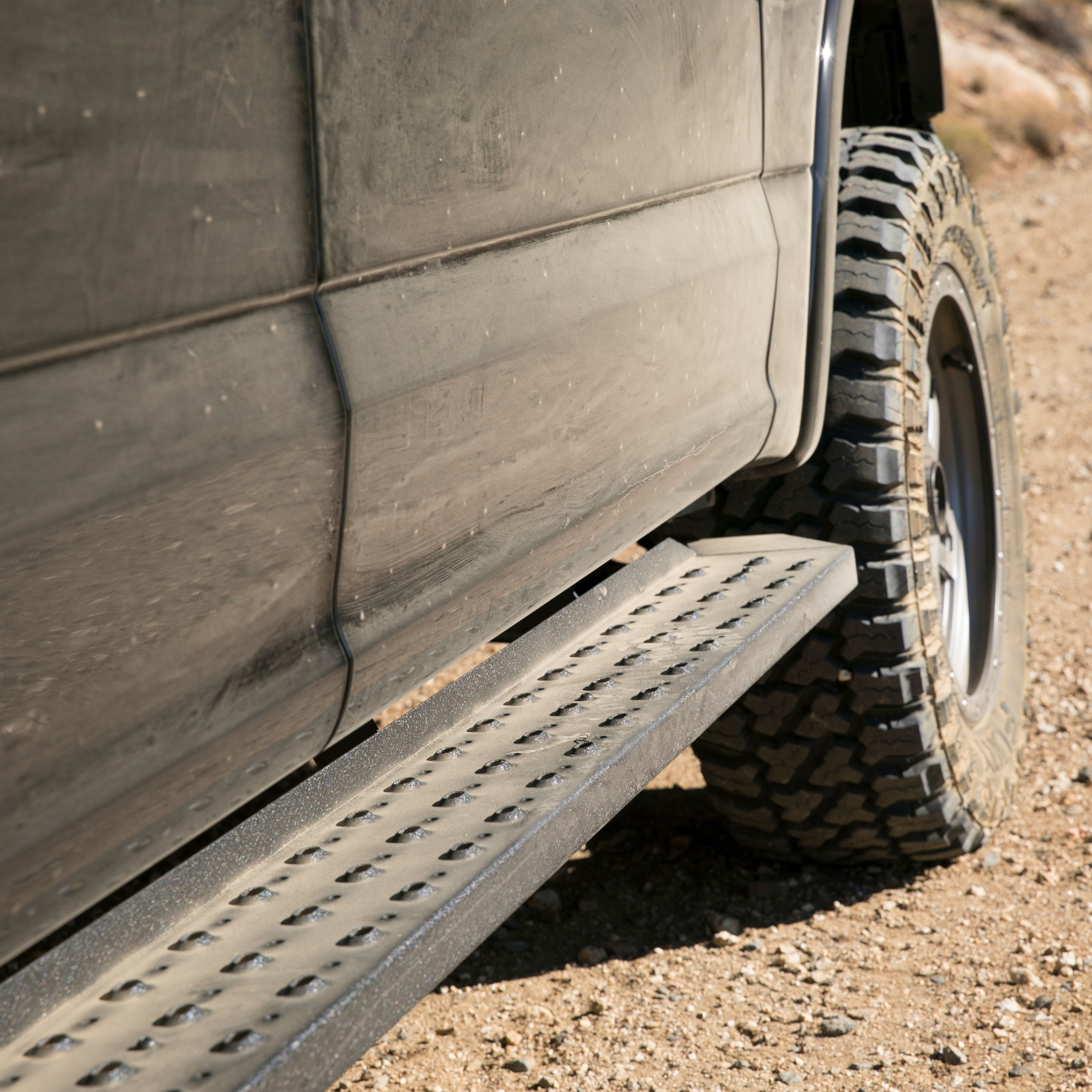 ARIES 2055520 RidgeStep Black Steel 6-1/2 x 53-Inch Truck Running Boards, Select Ford F-150, F-250, F-350, F-450, F-550 Super Duty thumbnail 10