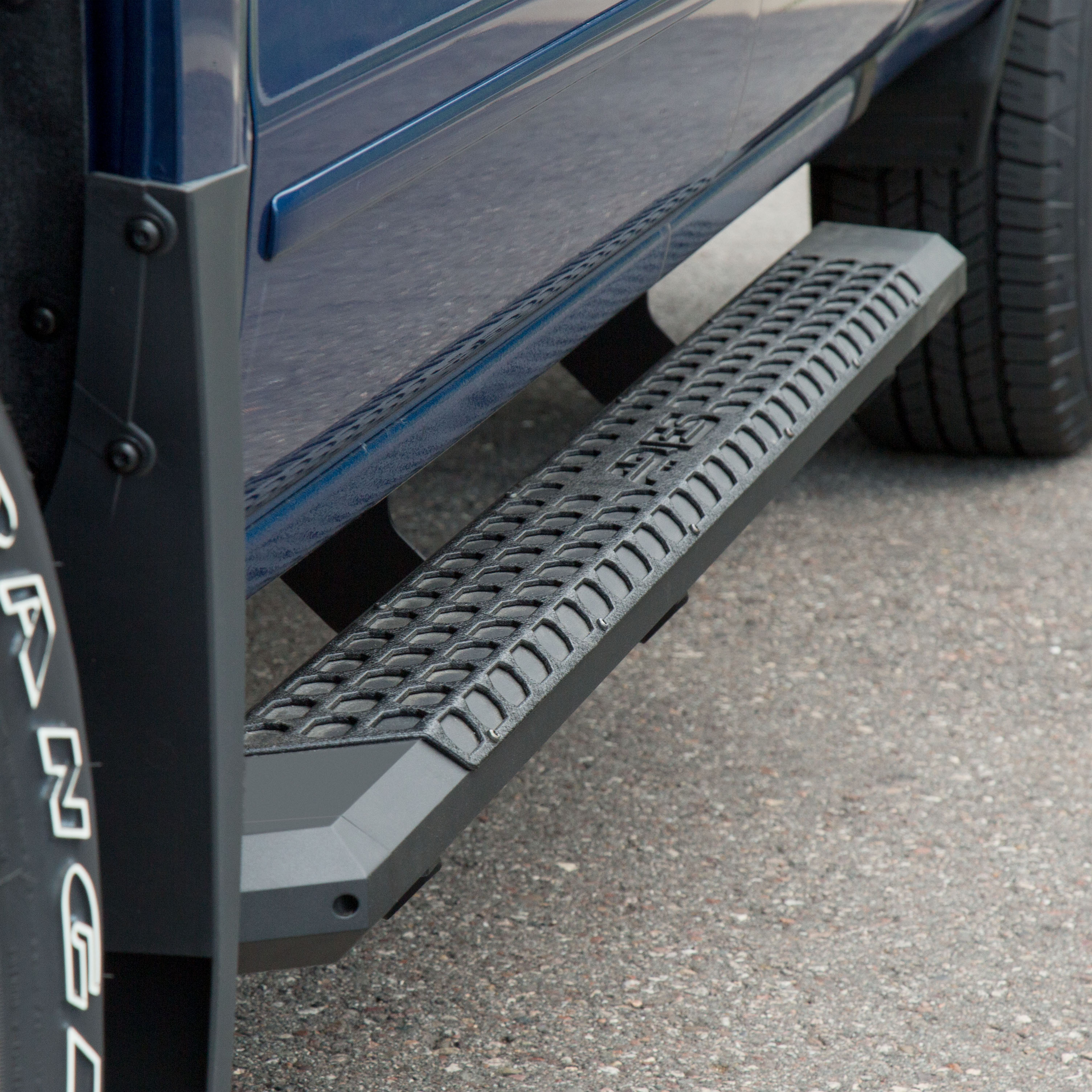 ARIES 2556046 AdvantEDGE Black Aluminum 91-Inch Truck Running Boards, Select Chevrolet Silverado, GMC Sierra 2500, 3500 HD thumbnail 9