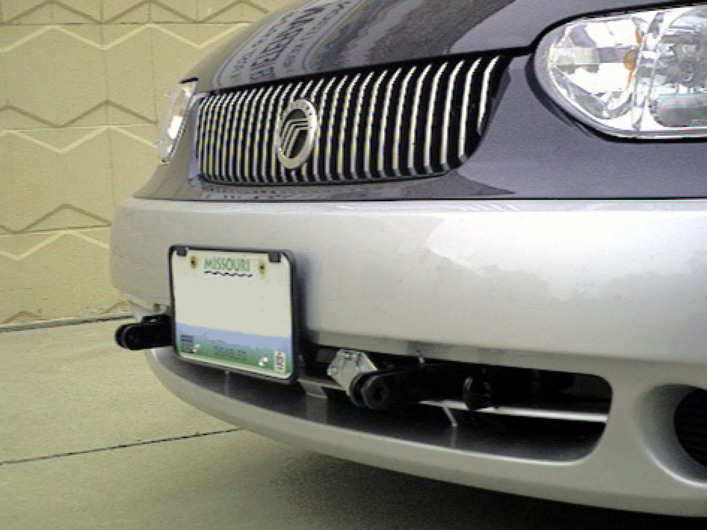 BlueOx Tow Bar Base Plate, Front Mount, RV Flat Towing for Select, MERCURY VILLAGER E13 thumbnail 1