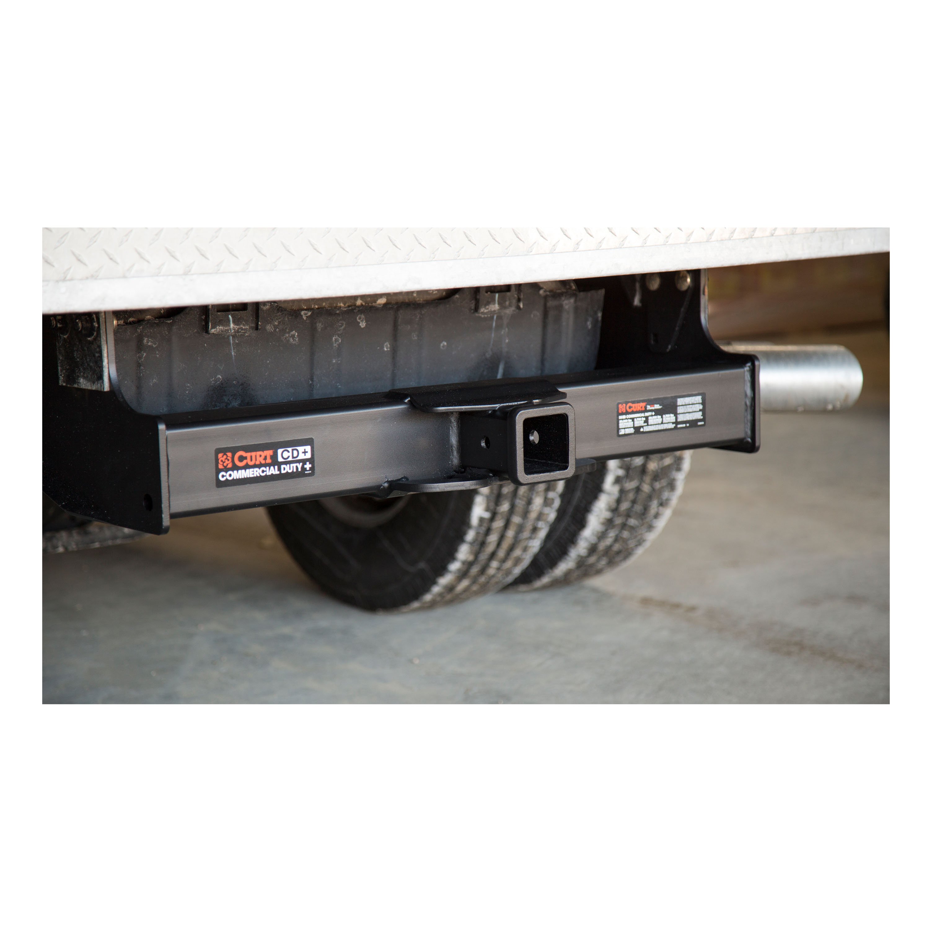 1999 - 2026 Ford F-450 Super Duty Cab & chassis with 34" frame width (O.D.) Curt 2-1/2", Class 5 Trailer Tow Hitch + 4-flat Wiring Kit 15845 thumbnail 4