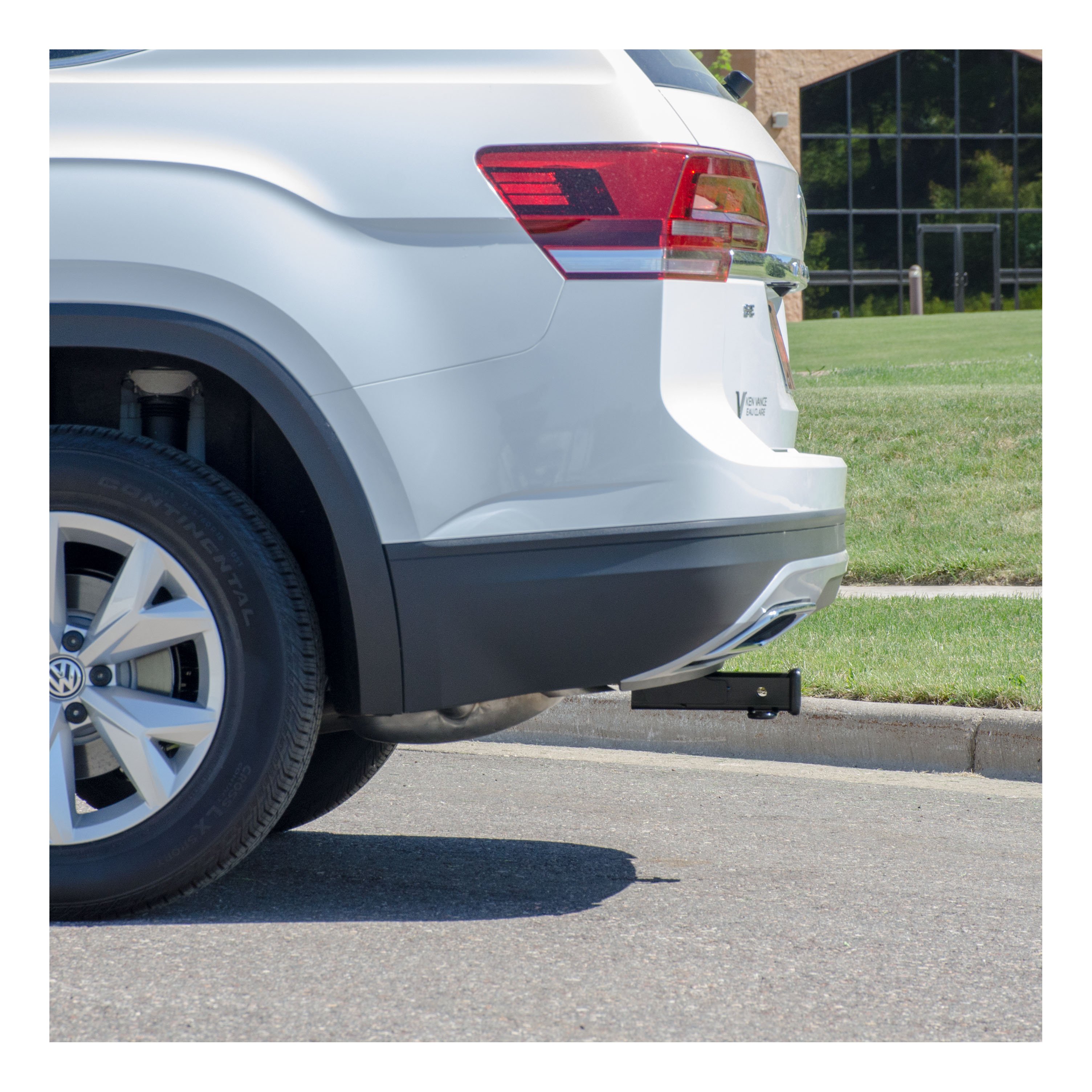 2018 - 2020 Volkswagen Atlas Curt 2", Class 3 Trailer Tow Hitch + 4-flat Wiring Kit 13366 thumbnail 9
