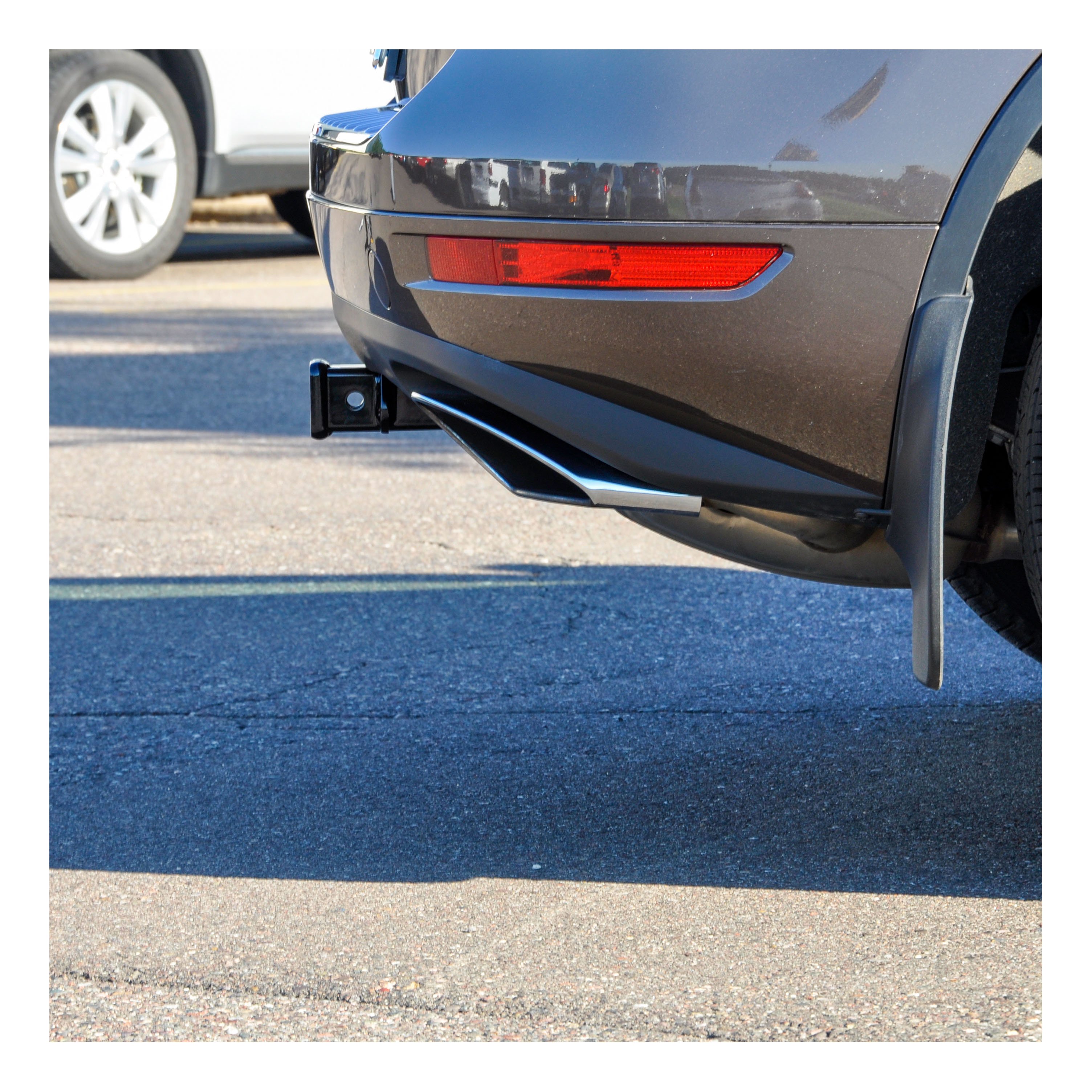 2011 - 2017 Volkswagen Touareg Curt 2", Class 3 Trailer Tow Hitch + 4-flat Wiring Kit 13116 thumbnail 9