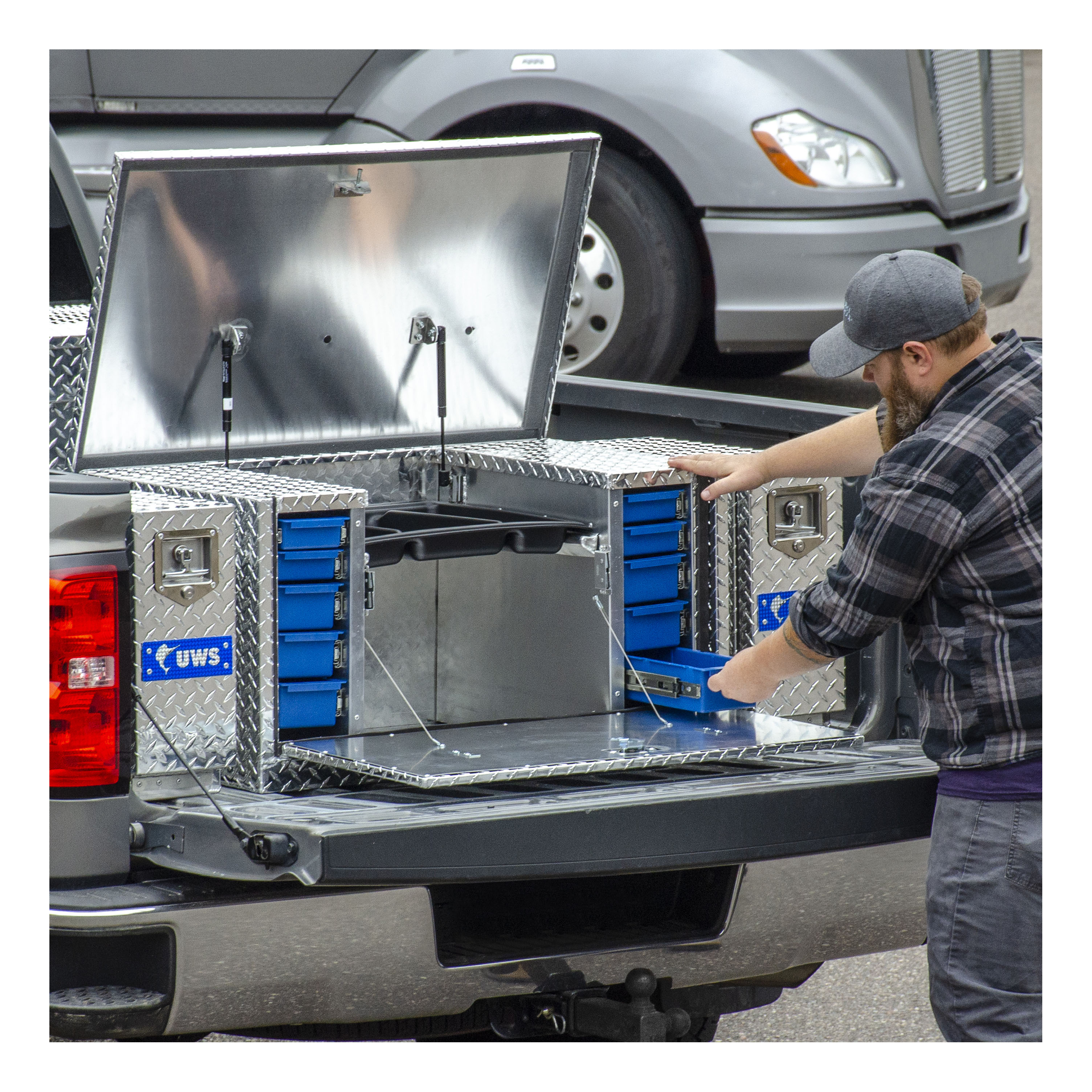 UWS Bright Aluminum 38" Utility Chest Box with Drawers TBC-38-DS thumbnail 9