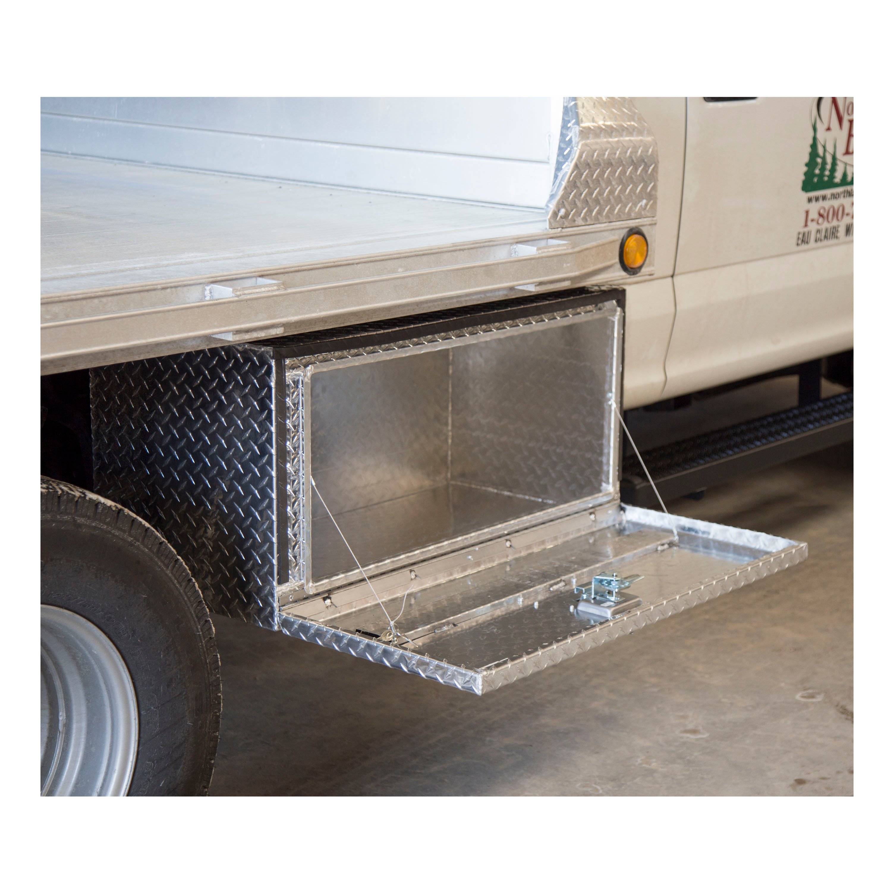 UWS Bright Aluminum 36" Single-Door Underbody Tool Box (Heavy Packaging) EC40081 thumbnail 8