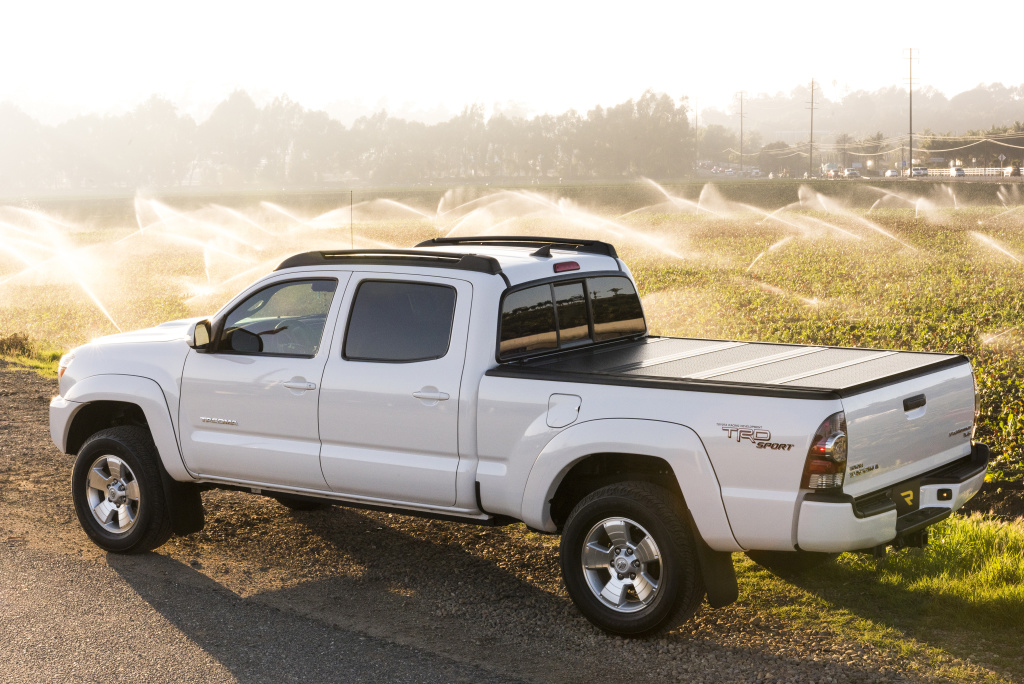 BAKFlip Hard Folding G2 22-25 Frontier 6'1" w/ or w/out Utili-Track System 226539 thumbnail 18