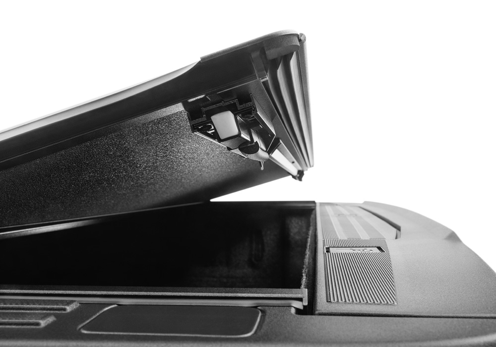 BAKFlip Hard Folding MX4 21-25 F150 5'7" (Includes Lightning) 448339 thumbnail 4