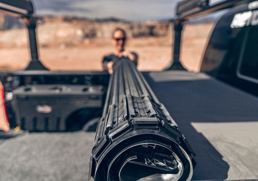 BAK Revolver Roll-Up Hard Cover X4s 21-25 F150 5'7" (Includes Lightning) 80339 thumbnail 0