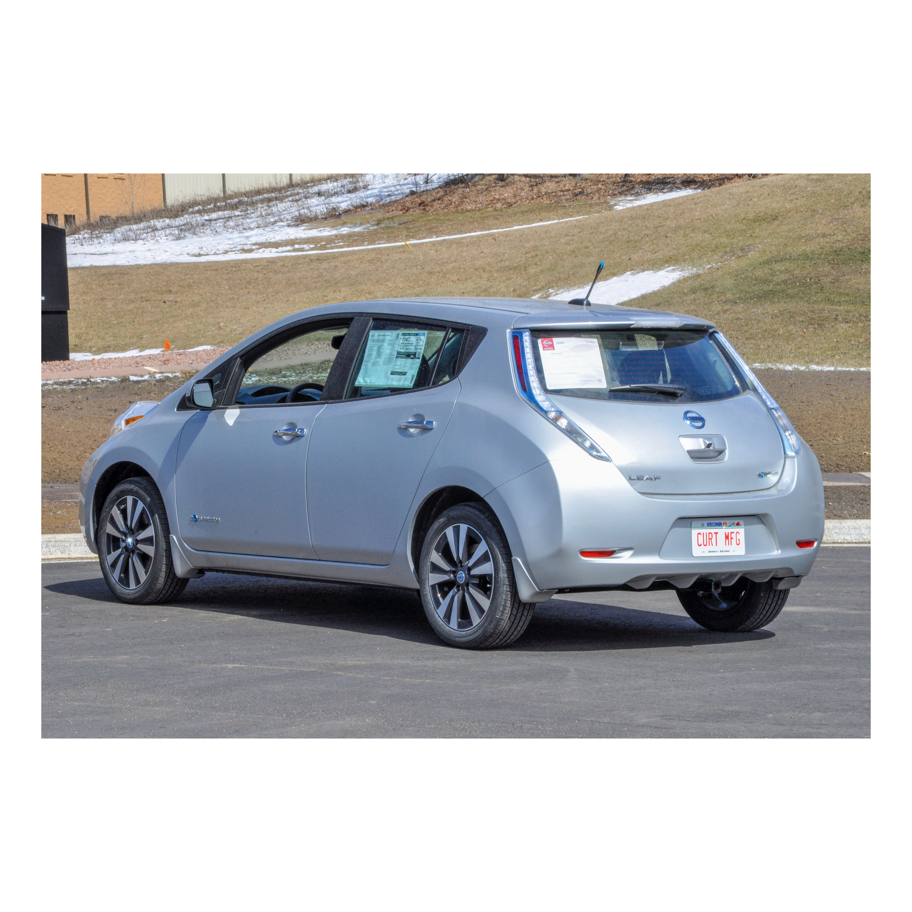 CURT Class 1 Trailer Hitch, 1-1/4" Receiver, Select Nissan Leaf Trailer Hitch thumbnail 5