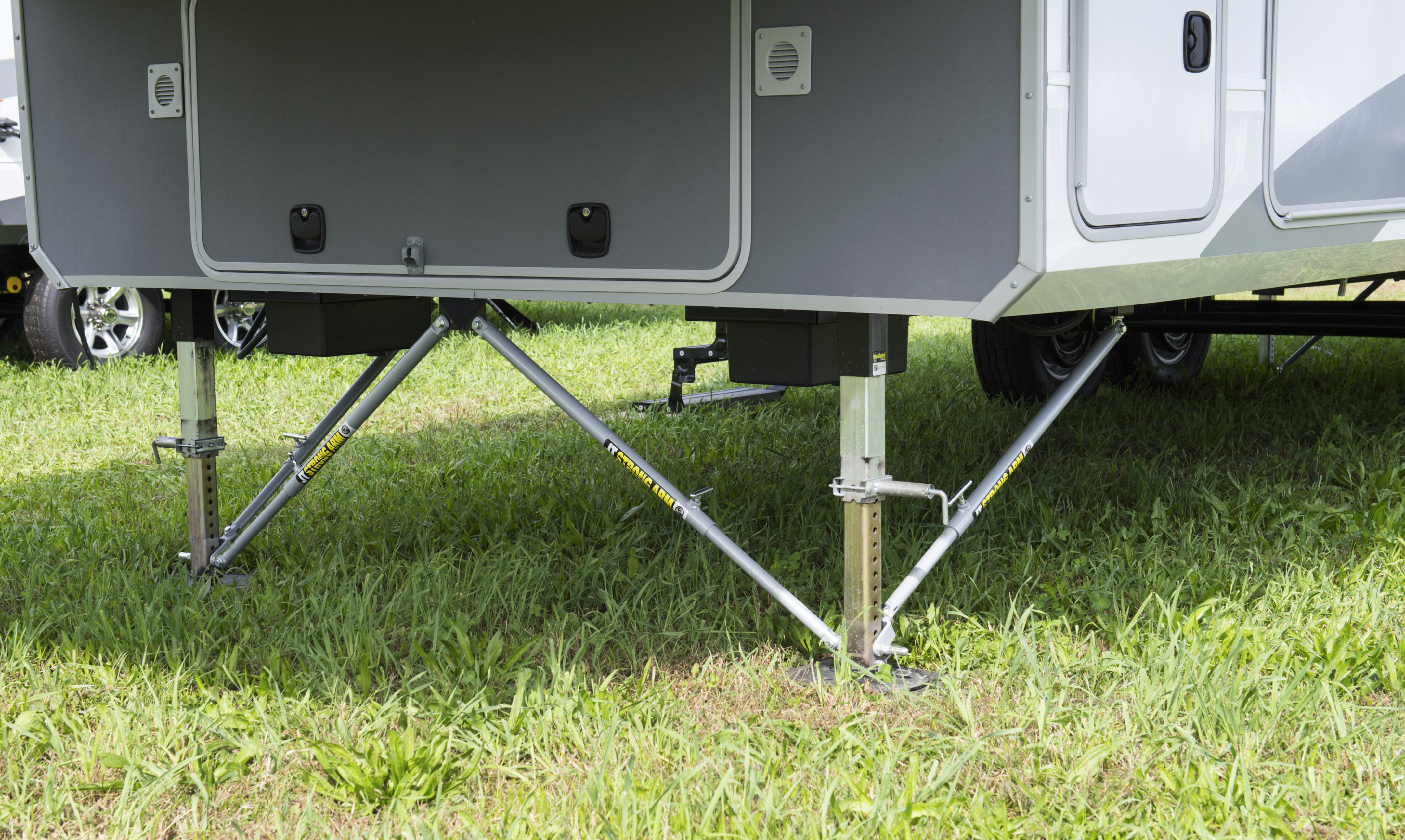 LIPPERT JT's Strong Arm Travel Trailer Jack Stabilizer Kit #191025 thumbnail 6