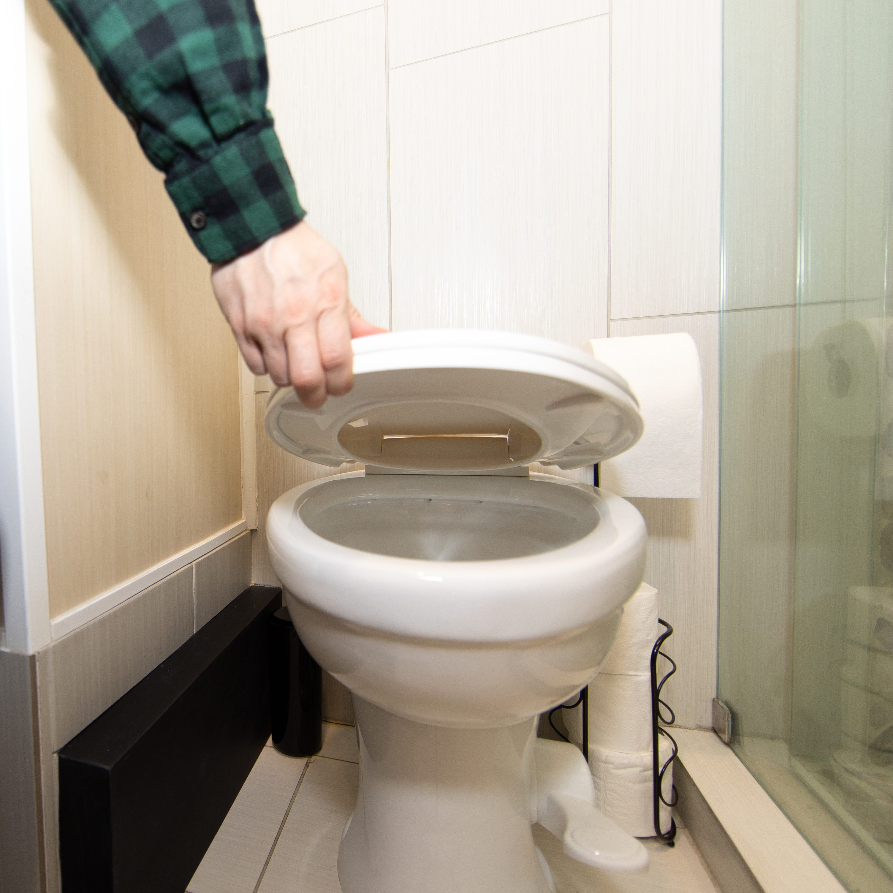 LIPPERT Flow Max Replacement RV Toilet Seat thumbnail 7